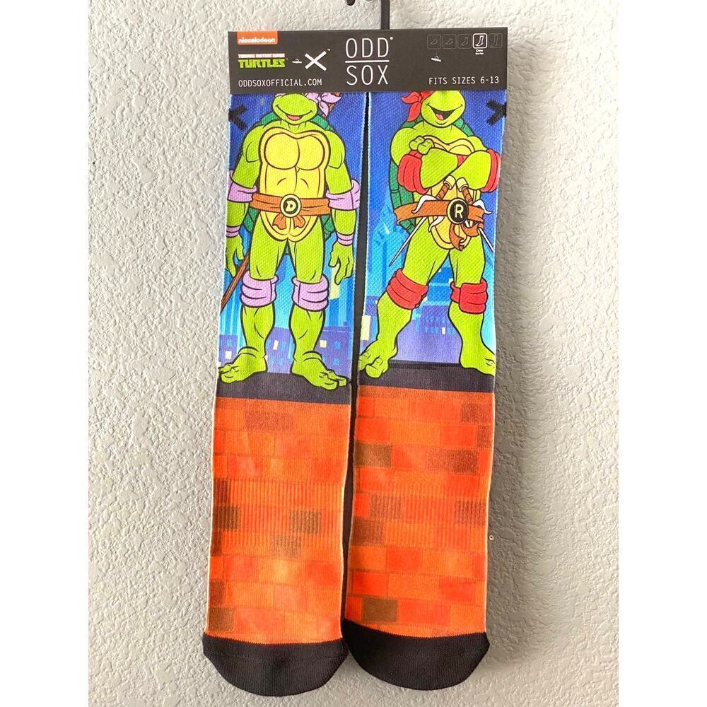 New Teenage Mutant Ninja Turtle Odd Sox Size 6-12 Soft Fun Fall/Winter Socks